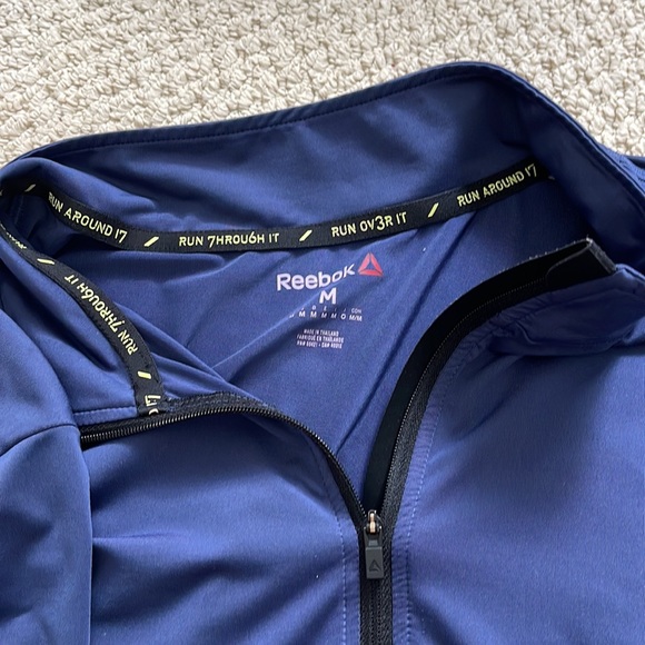 Reebok - Picture 5 of 8